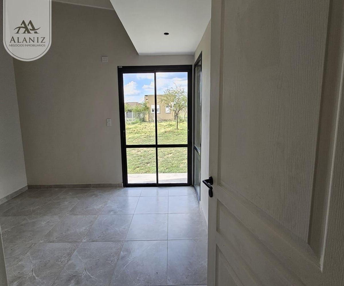 Casa de 3 Dorm., Moderna, con Todo El Confort en Merlo, S. L. 1