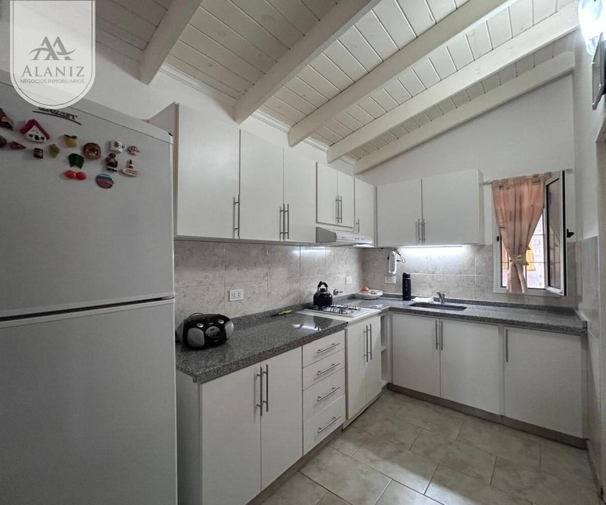 Chalet en Venta, Impecable con Pileta, en Merlo, S. L. 2