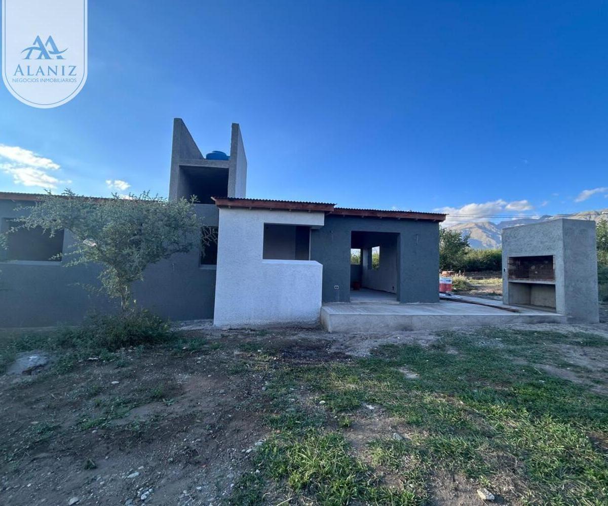 Casa en Venta de 3 Dorm. Melo, San Luis. 2