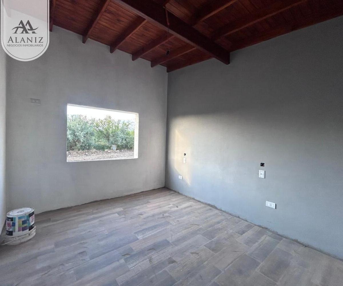 Casa en Venta de 3 Dorm. Melo, San Luis. 4