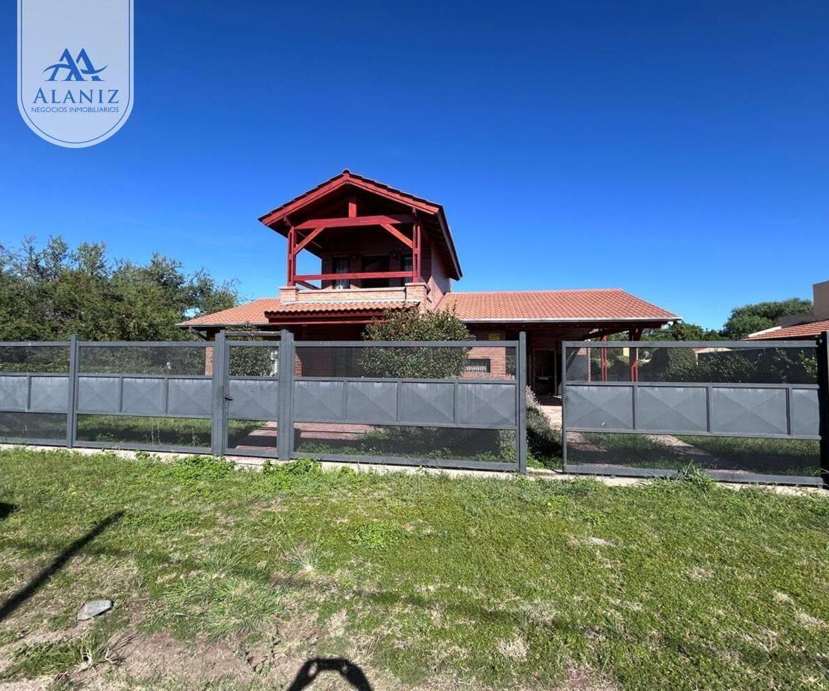 Casa en Venta, con Departamento y Pileta, Merlo, a m. del Centro. 5