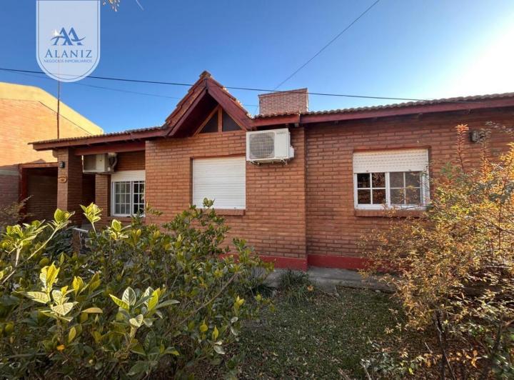 Venta en Merlo, S.L. Chalet 3 Dorm. y Piscina 4