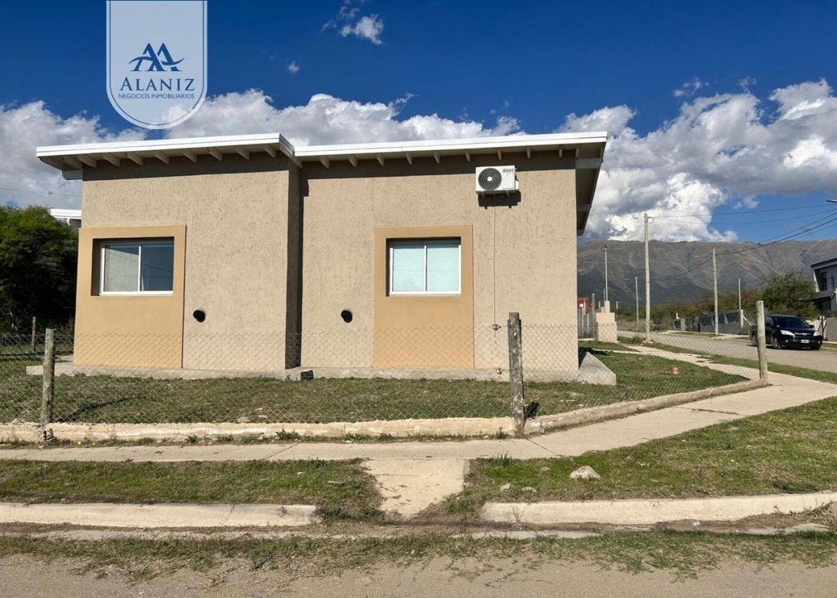 Foto de Casa en venta de 2 dormitorios, uno suite y galería con asador en, imagen 2
