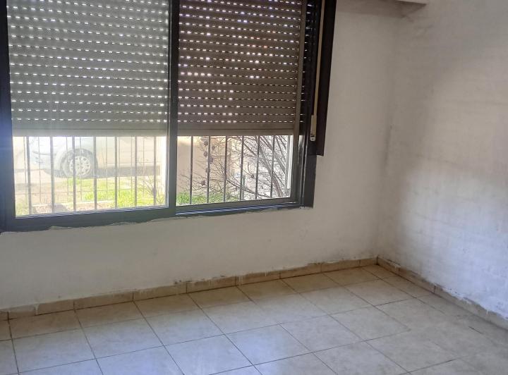 alquiler de casa con dos domitorios muy amplios ambientes 4