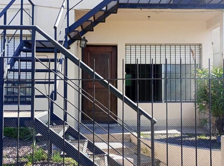 alquiler de casa con dos domitorios muy amplios ambientes 5