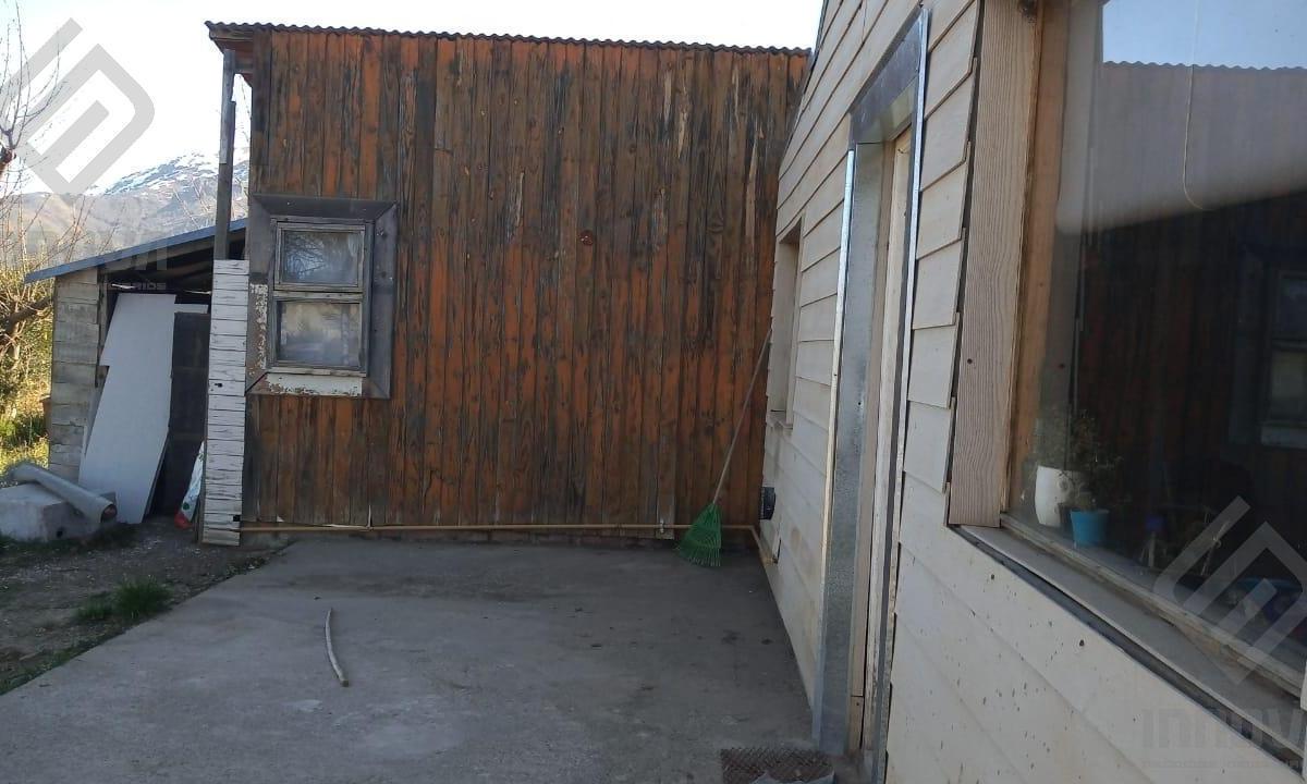 Vendo Casa y Terreno de 1.000 m² en Bariloche (Barrio Frutillar) 2