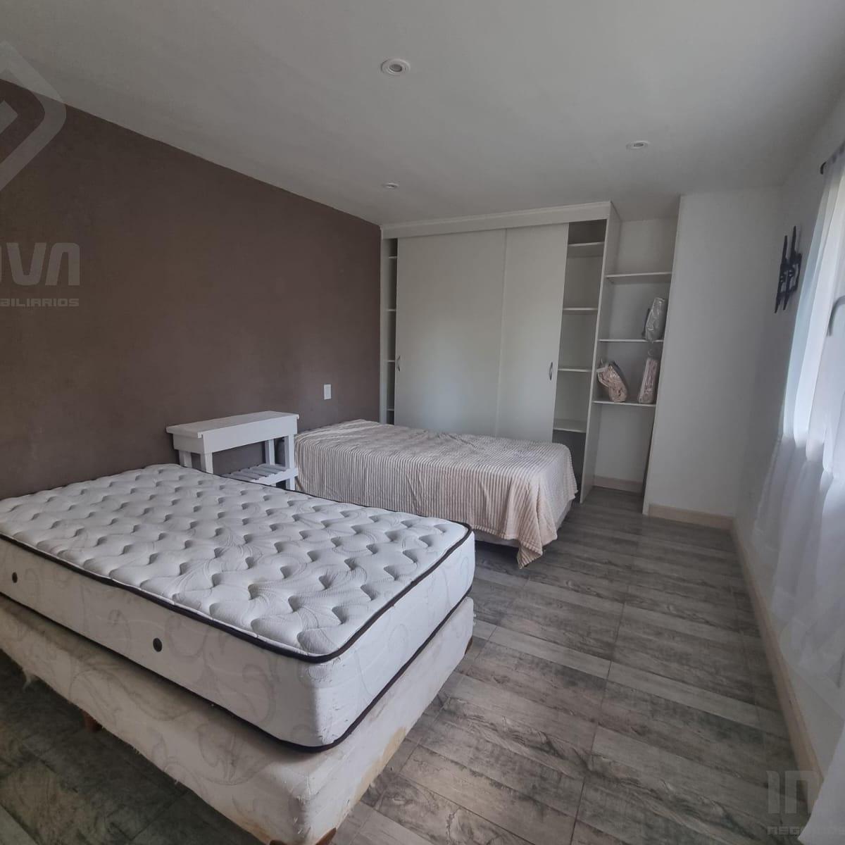 Casa en Venta Bariloche - 5 Ambientes, Barrio Cerrado, Km 6 Entre Av, Pioneros y Av, Bustillo 2