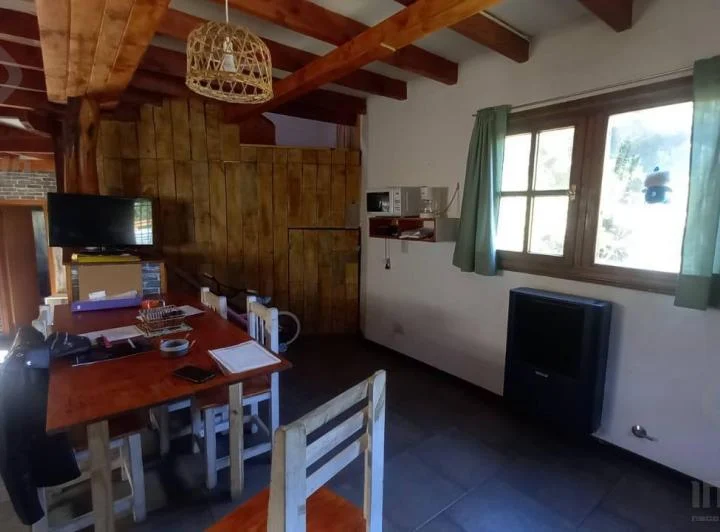 Casa en Venta en barrio San Ignacio del cerro Bariloche 4