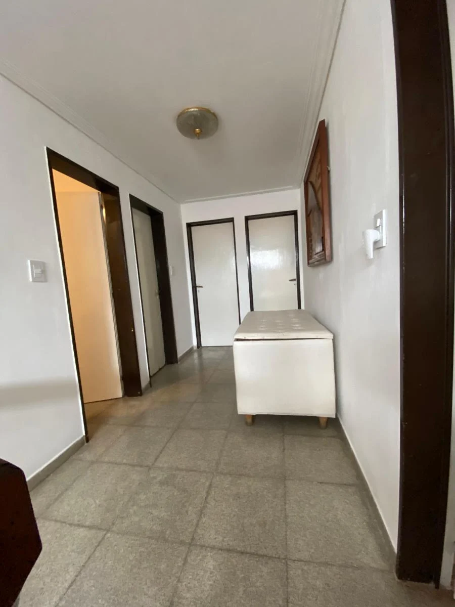 Gran Inmueble, 8 Ambientes, Mac Lean 300. 3