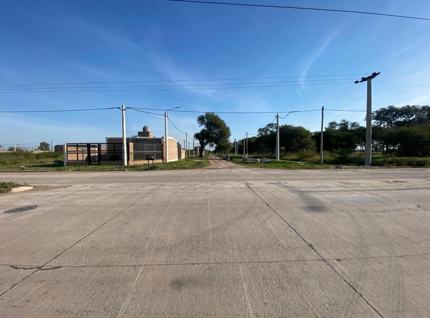 LOTE EN 120 CUOTAS  ARAZA, 200m2 Av. Marconi, Fontana.