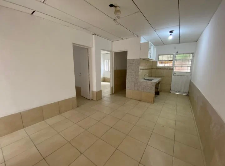 Casa en alquiler en B° Raota – práctica, cómoda y a metros del asfalto 5