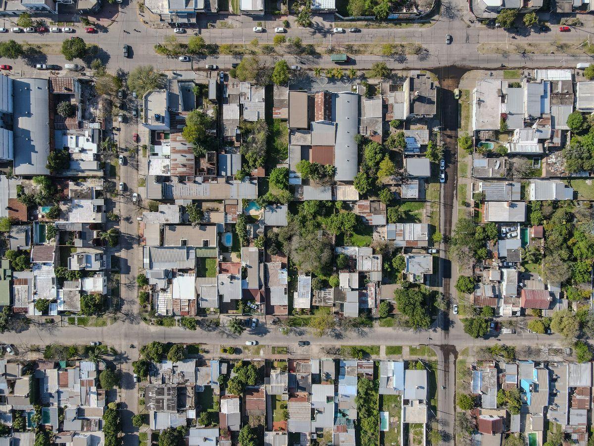 Foto de Terreno de 500 m² a 10 cuadras de la UNNE — apto edificio en altura, imagen 5