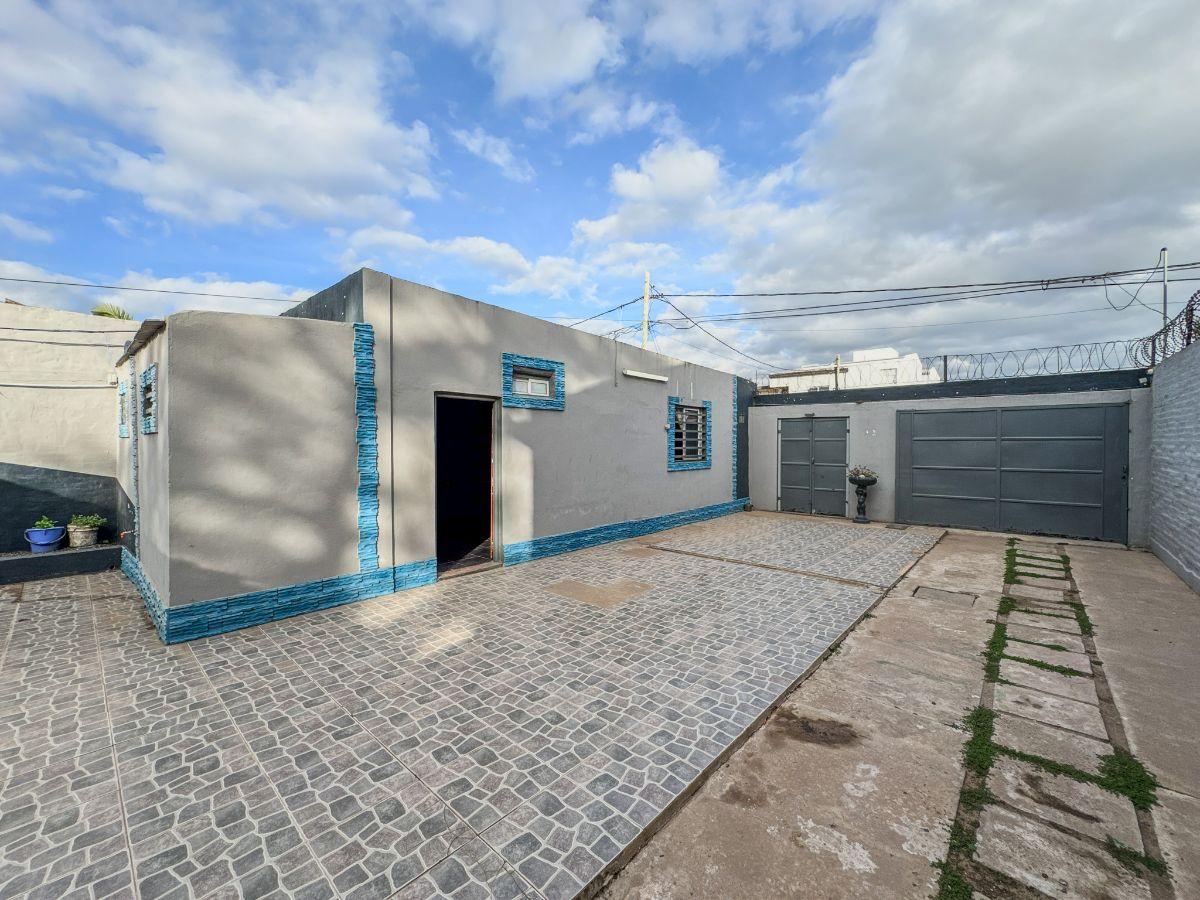 Foto de Casa con local y depósito en terreno de 400 m² — a 50 m de Av, imagen 3
