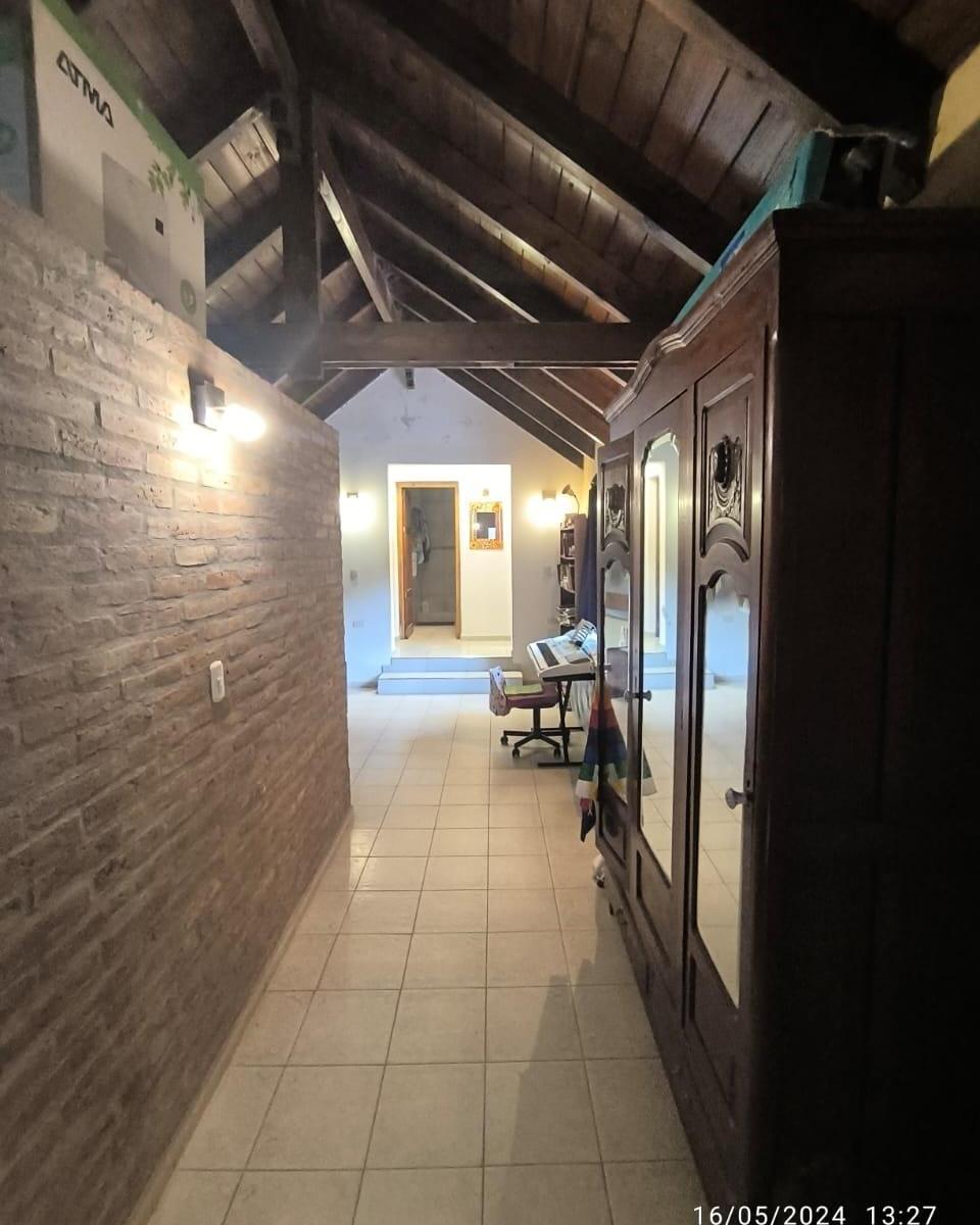 Casa en Venta Arguello Cuatro Dorm. 5