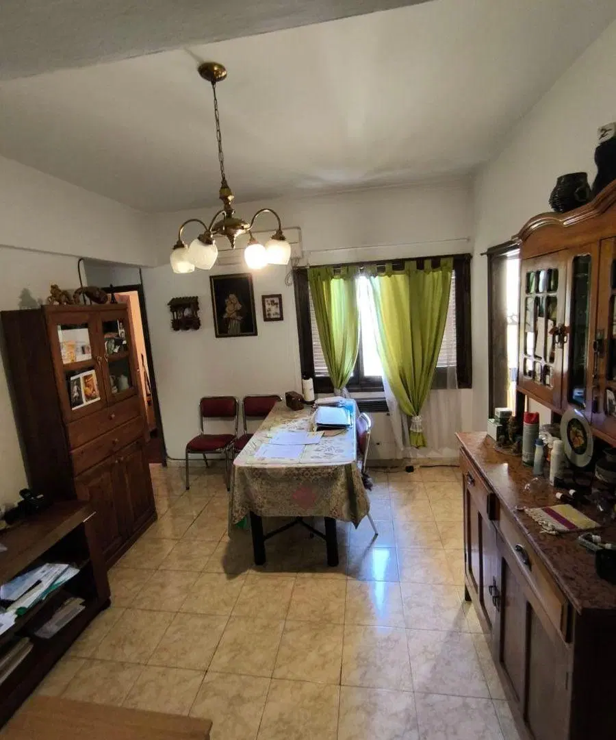 Departamento de 3 dormitorios en venta – Alberdi 2