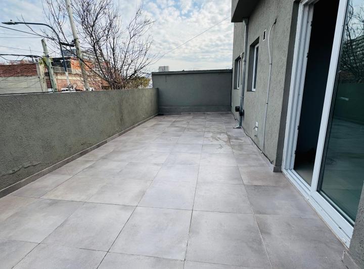 DPTO 3 Amb. TIPO ph. 1° Piso por Escalera con Balcon Terraza. 1