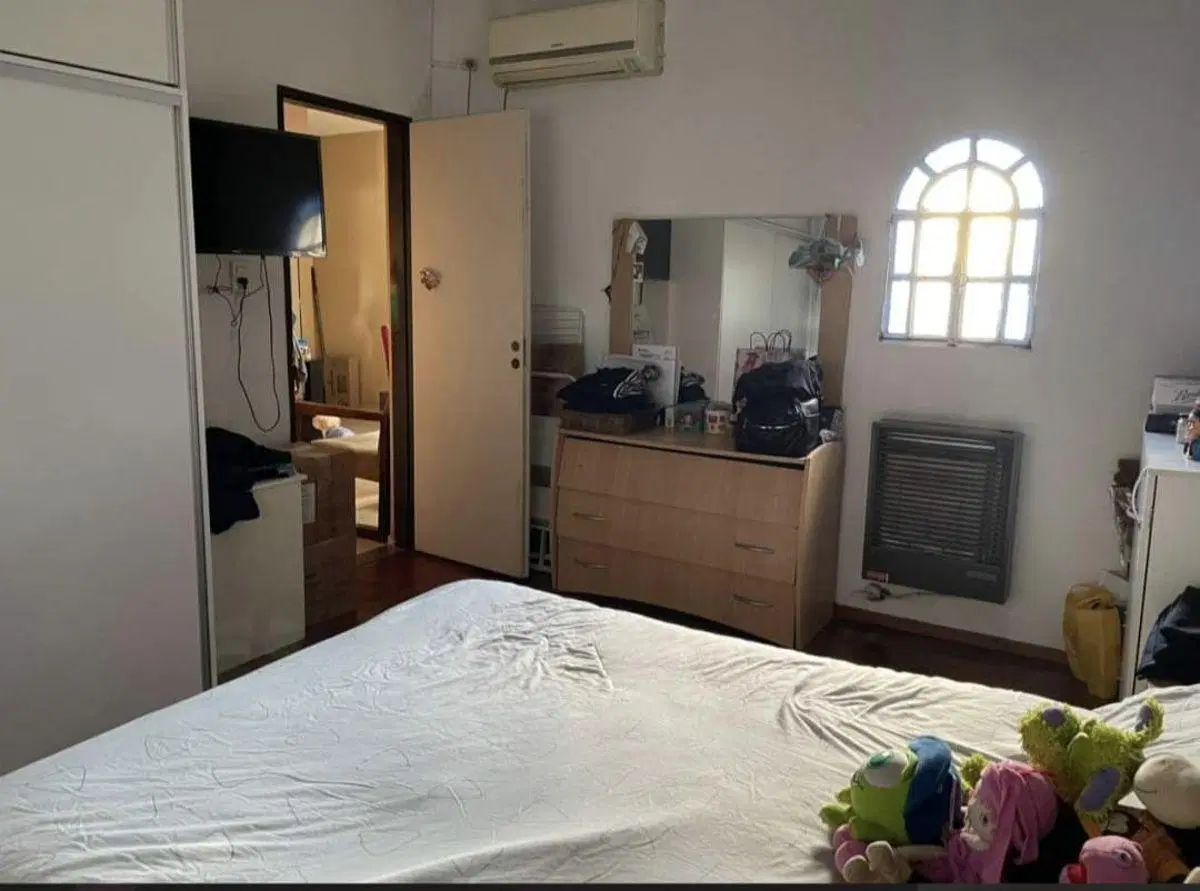 APTO CREDITO! Venta PH 4 Amb. C/patio. CASEROS, ZONA GOLF. 5