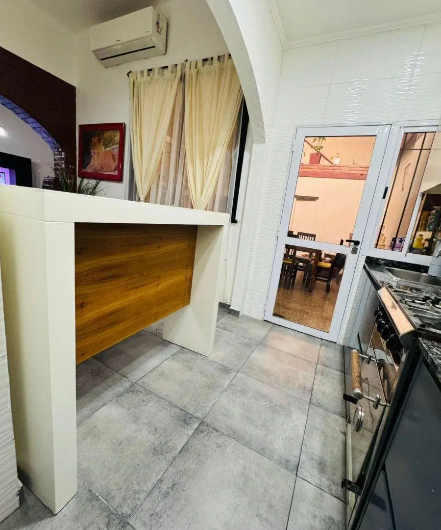 VENTA EN BLOQUE. PH 5 AMBIENTES + LOCAL COMERCIAL EN PLANTA BAJA CON ACCESO INDEPENDIENTE. 2