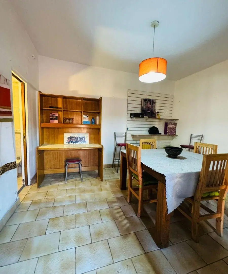 VENTA EN BLOQUE. PH 5 AMBIENTES + LOCAL COMERCIAL EN PLANTA BAJA CON ACCESO INDEPENDIENTE. 5