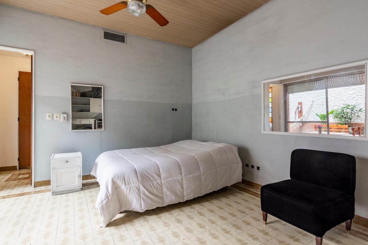 Casa en Venta en Floresta, con Terraza, Quincho y Parrilla. Cochera 3