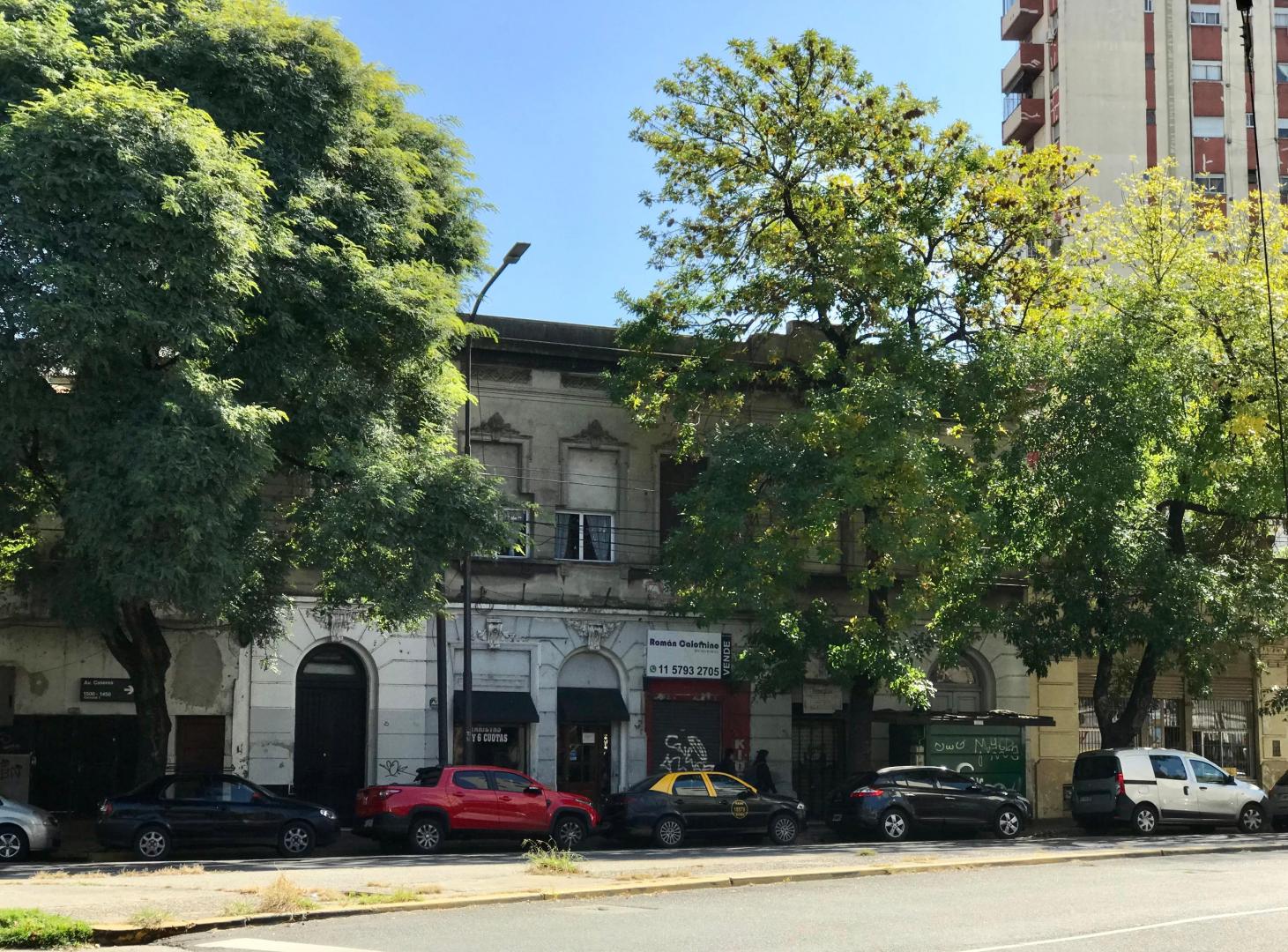 Terreno doble frente en venta en Barracas / Constitución