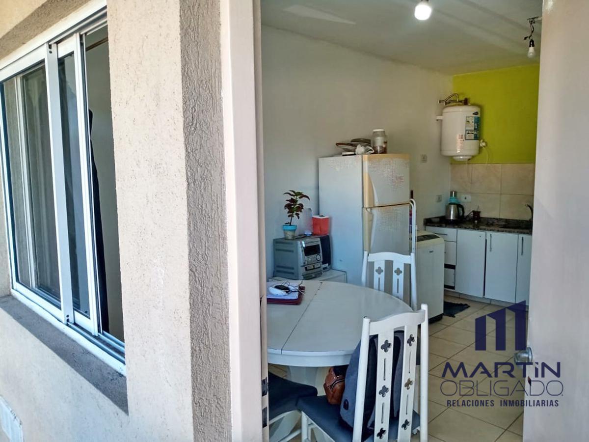 Foto de Venta Departamento en complejo cerrado con cochera en D'Elía al 2700, imagen 3