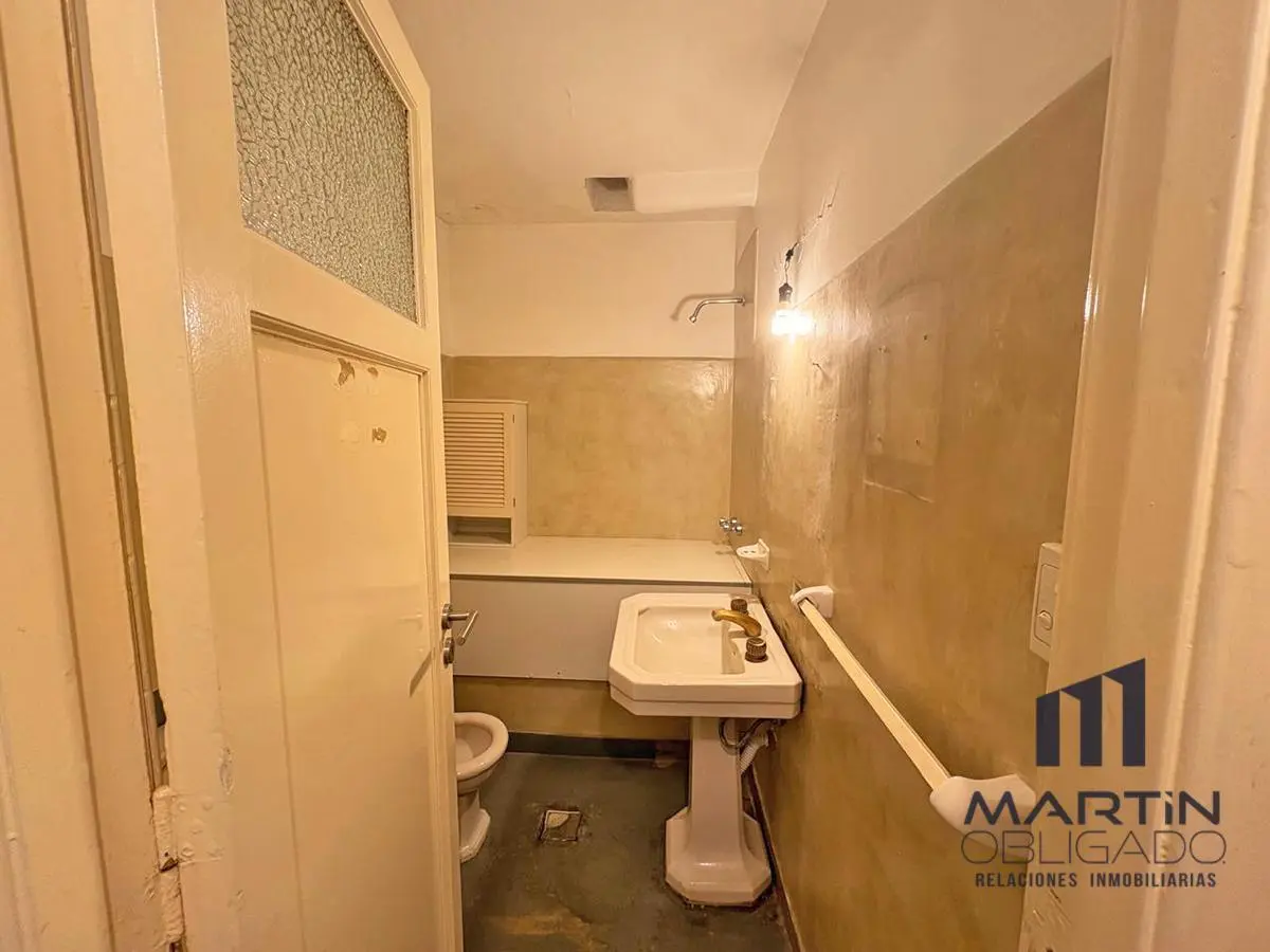 VENTA DE OFICINA - LOCAL en Ramos Mejía APTO PROFESIONAL O COMERCIAL 4