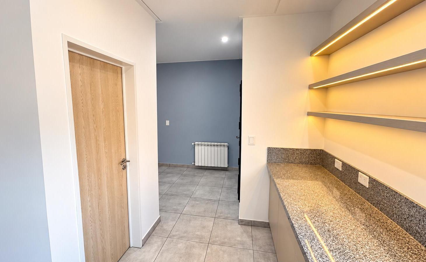 Foto de ALQUILER CASA DE CATEGORÍA | DISEÑO MODERNO | A PASOS DE ESTACIÓN BELLA, imagen 1