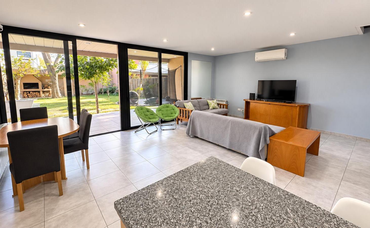 Foto de ALQUILER CASA DE CATEGORÍA | DISEÑO MODERNO | A PASOS DE ESTACIÓN BELLA, imagen 3