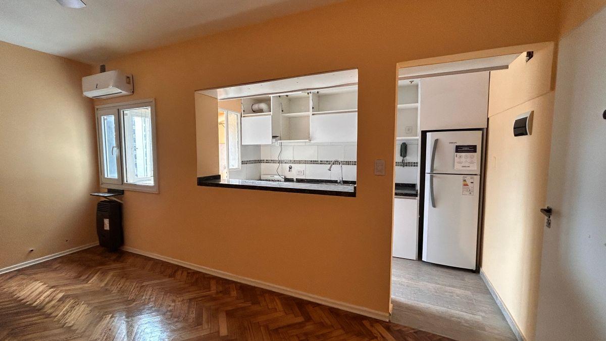 Foto de Alquiler Departamento 2 ambientes en Lanusita, RECICLADO a nuevo !, imagen 2