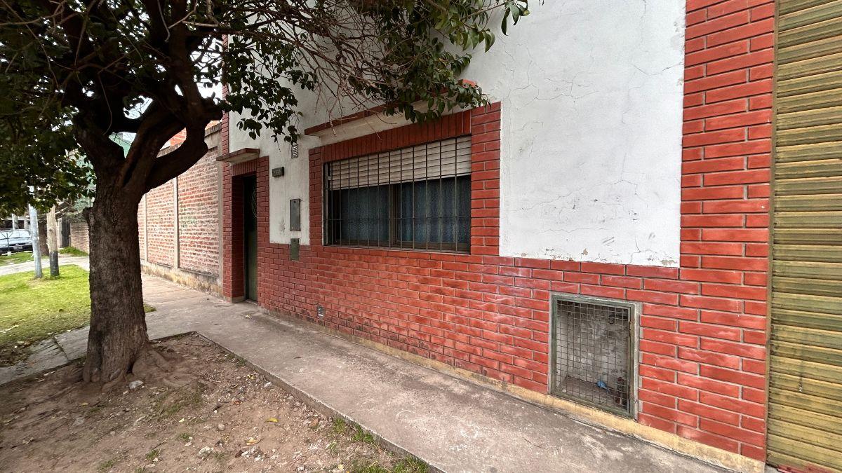 Foto de Venta Block: Depósito y Lote - 408 M2 - A pasos de Av. M. Avellaneda, imagen 1
