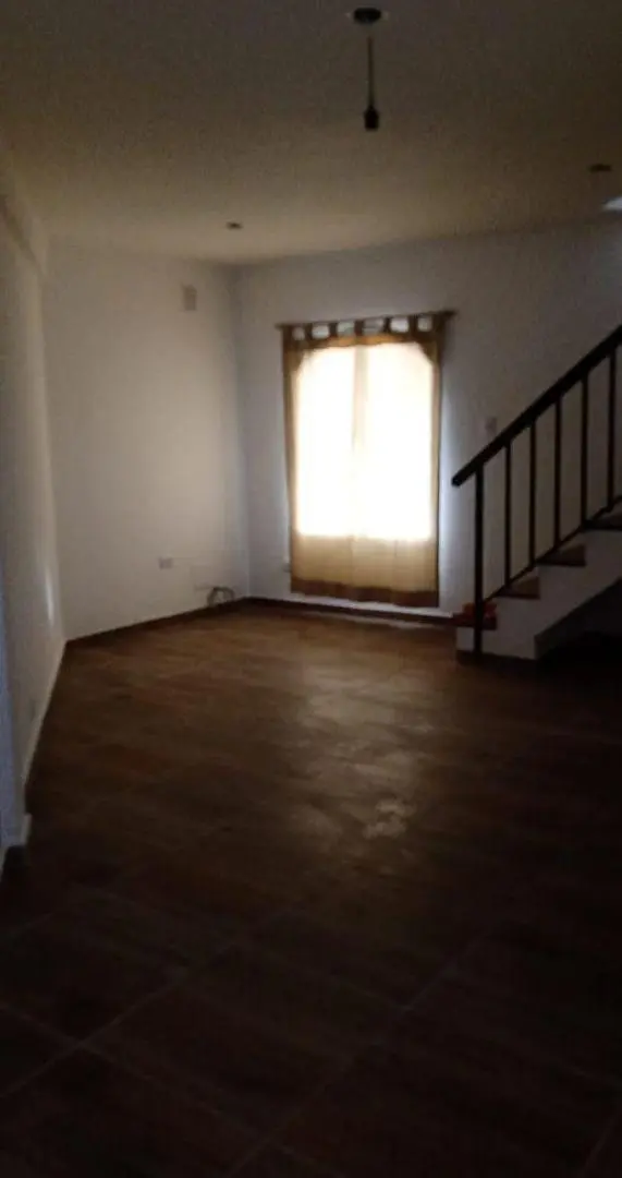 Departamento con 50 m² construidos, 2 dormitorios en alquiler en Área Centro Oeste 4