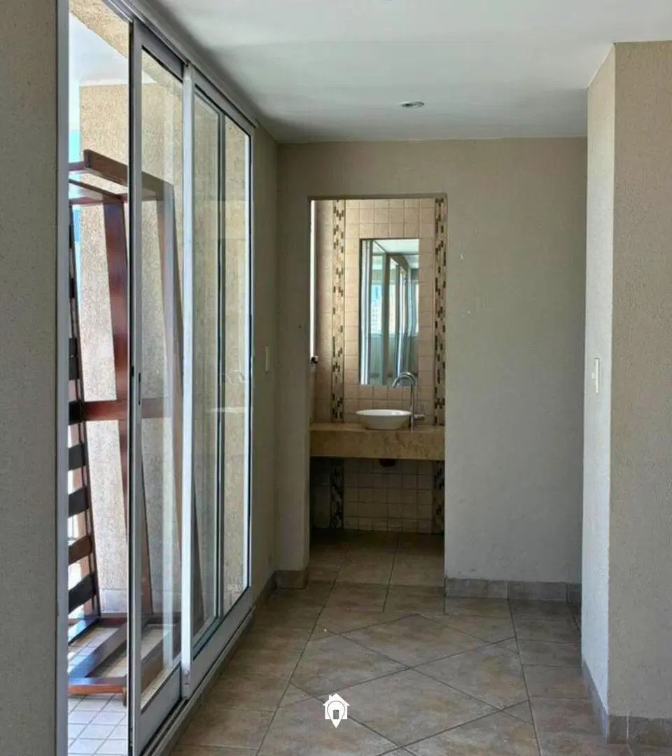 Departamento en Zona Centro 8