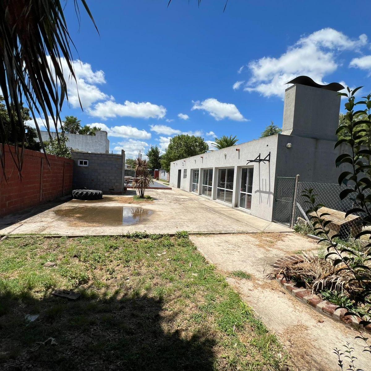 CASA EN VENTA EN BARRIO EL TREBOL