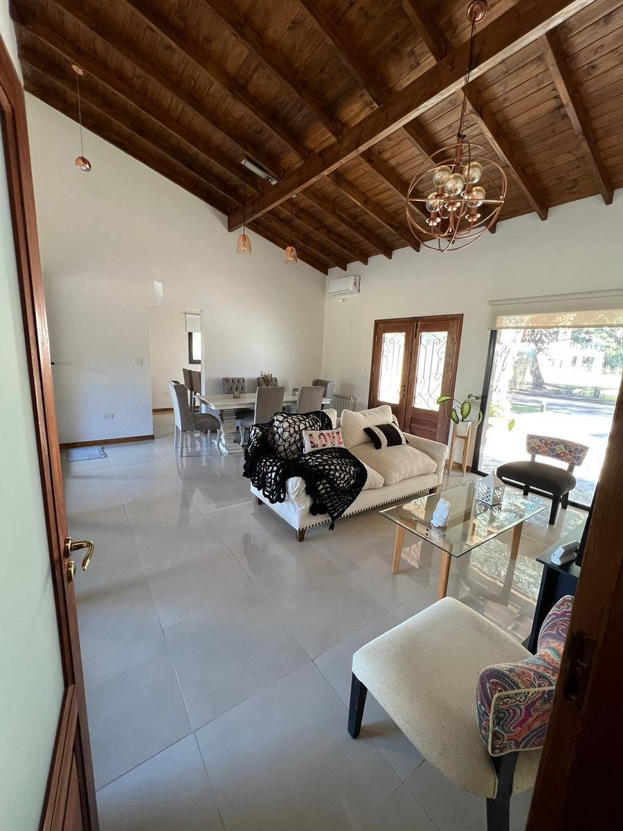 CASA EN VENTA EN COUNTRY LAS PRADERAS