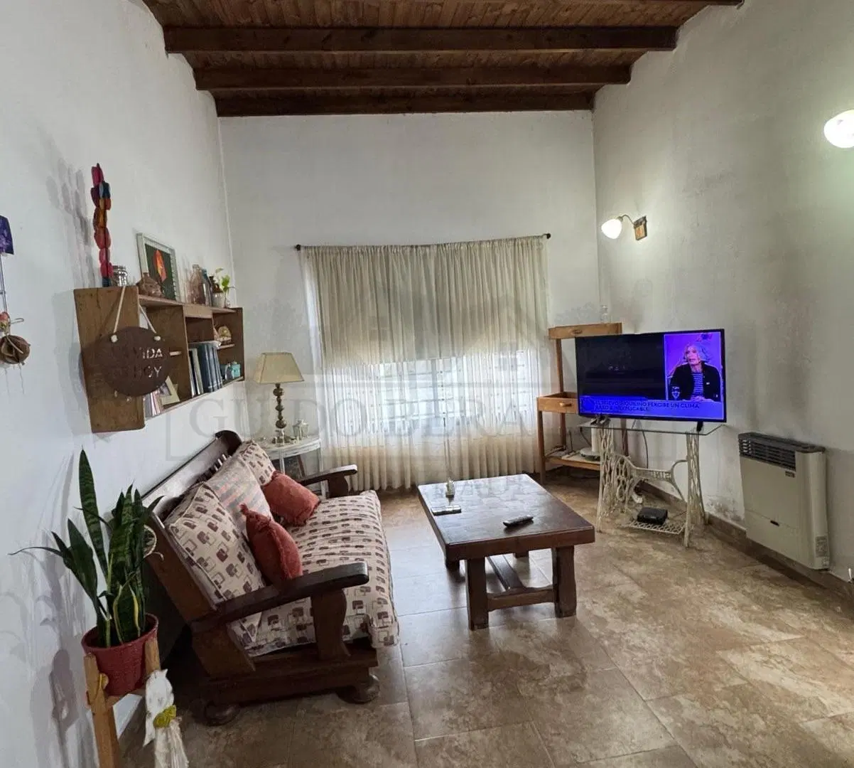 Casa en B. Lanusse, calle Entre Rios 4