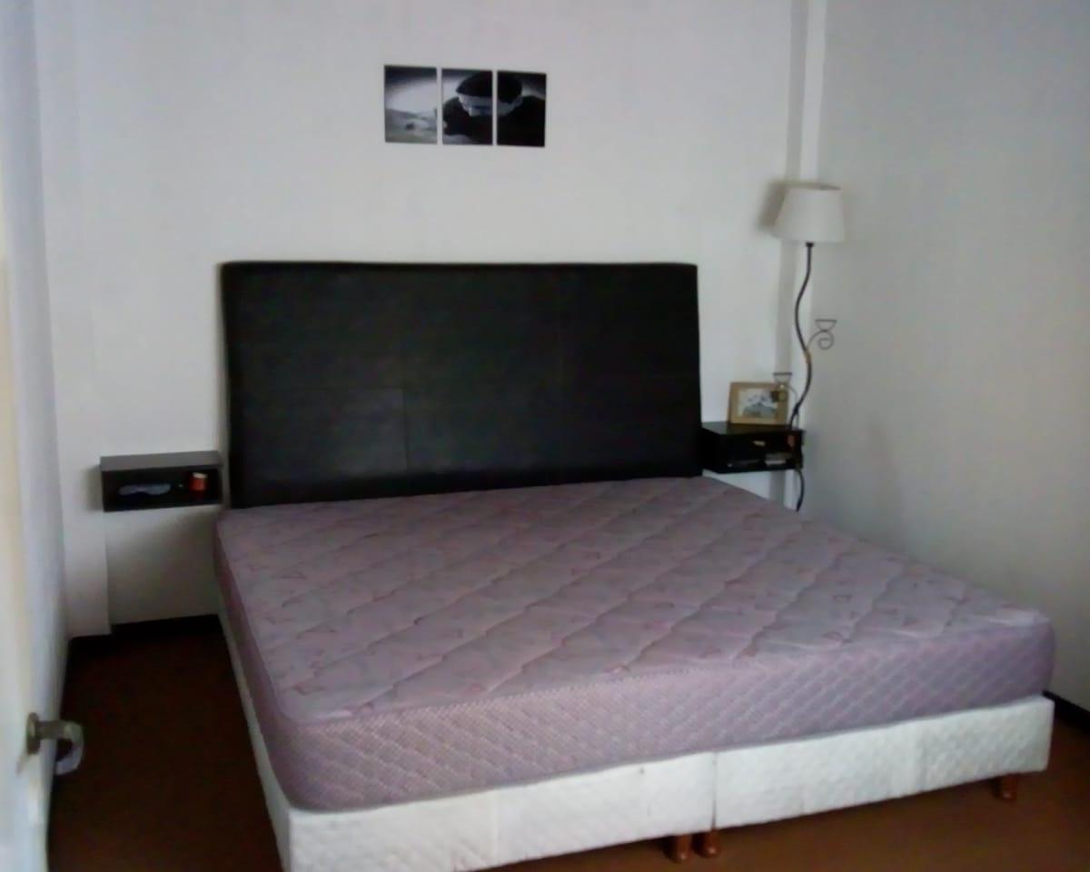 Duplex Dos Amb. con Cochera y Pequeño Patio 2