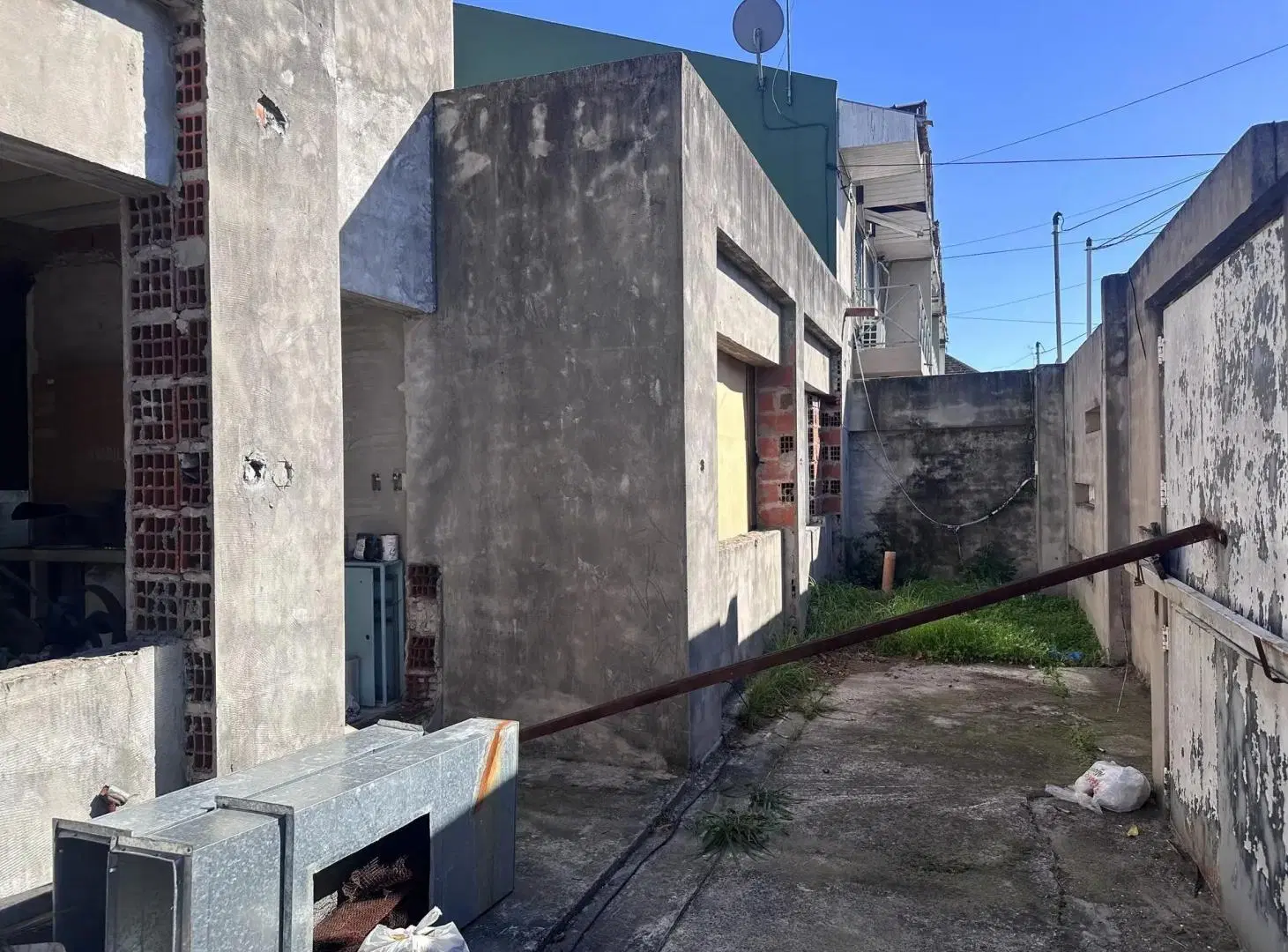 casa minimalista 4 amb a terminar y departamento 3 amb 3