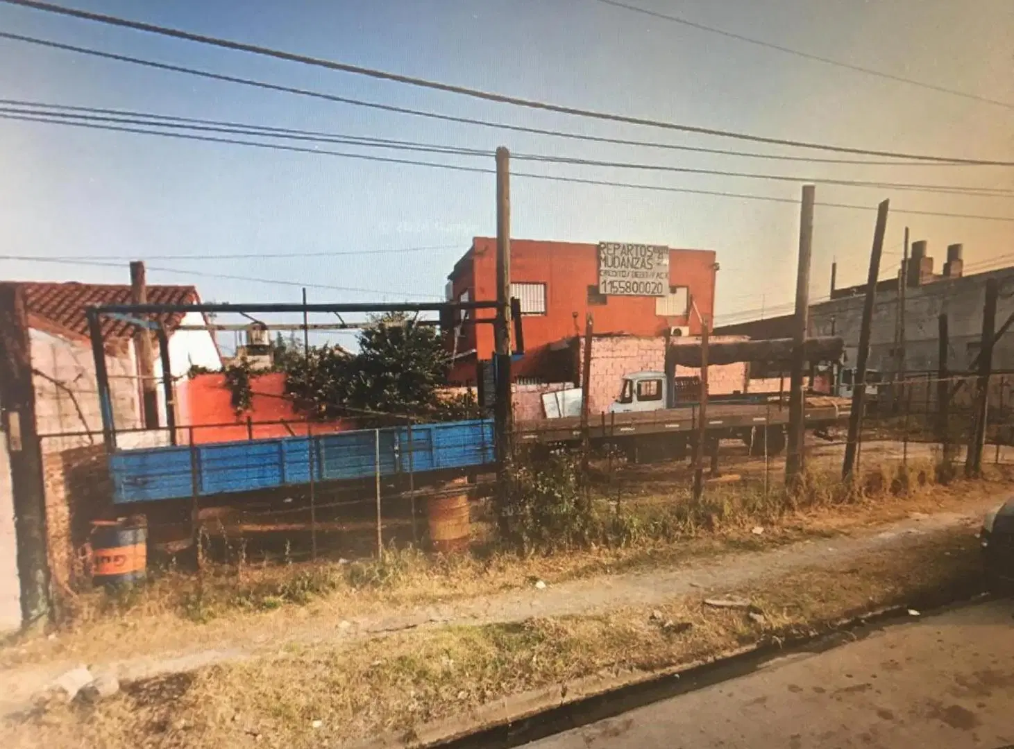 Terreno en venta en Castelar, partido de Moron.- 3