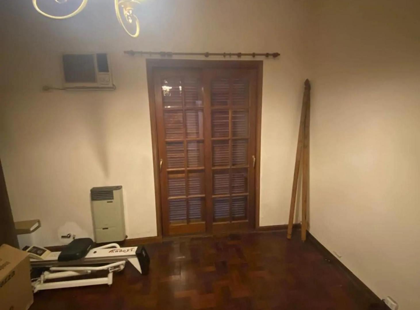 Foto de Importante casa en venta en Morón, imagen 2