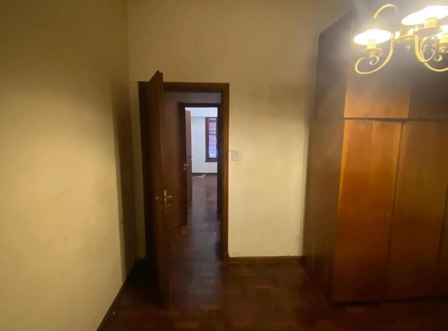 Foto de Importante casa en venta en Morón, imagen 4