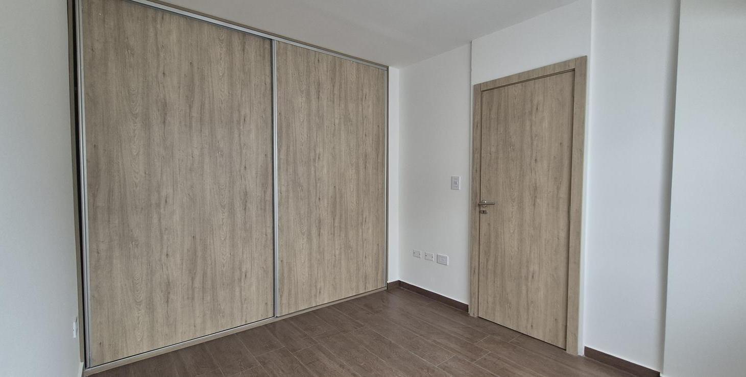 Foto de DEPARTAMENTO DE UN DORMITORIO EN VENTA EN BARRIO MARTIN, imagen 2