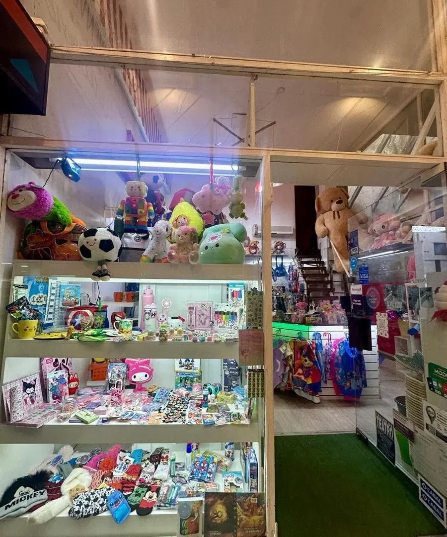 Local a la venta en Galeria La Favorita 6