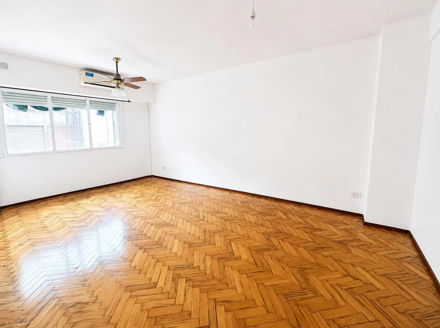 Departamento en alquiler en Italia al 1100 3