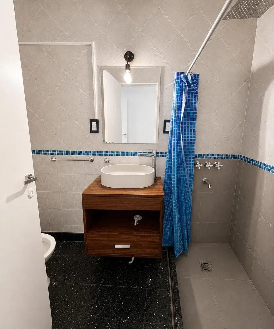 Departamento en alquiler en Italia al 1100 4