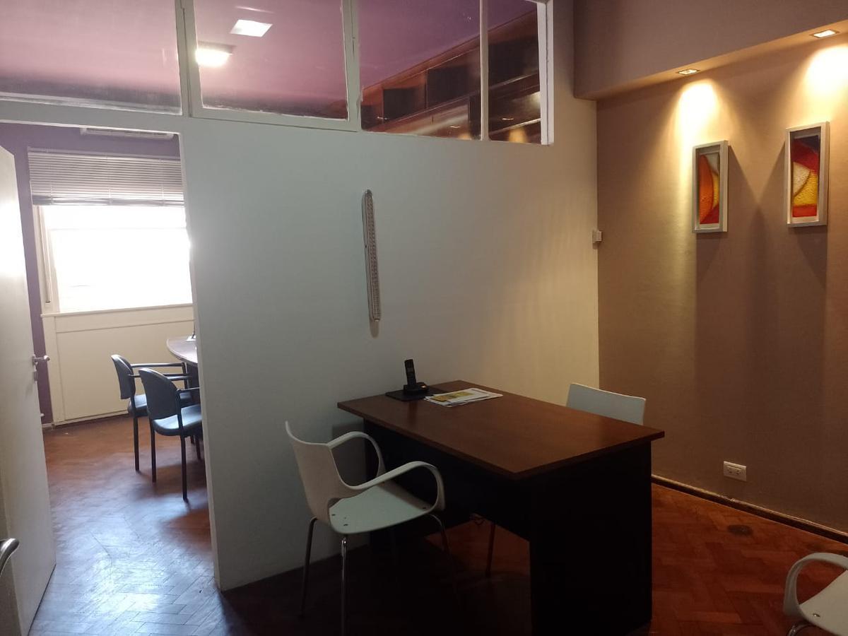 Foto de OFICINA EN VENTA EN EL CENTRO - GALERIA ROSARIO, imagen 1