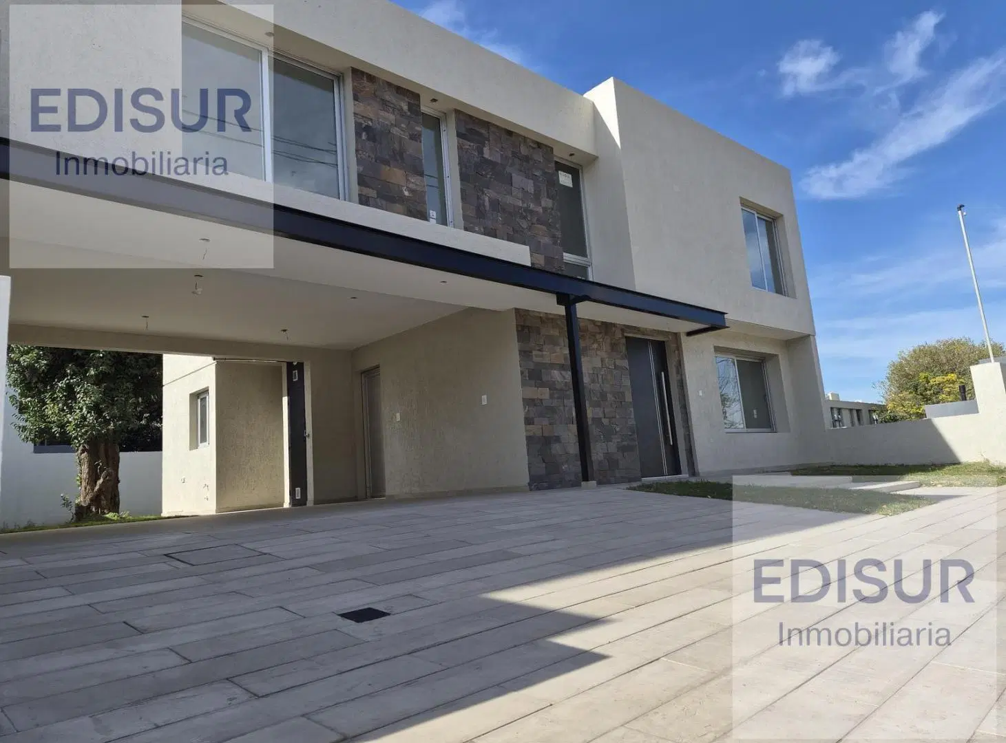 Casa en VENTA en Barrio Jardín de las Tejas 1