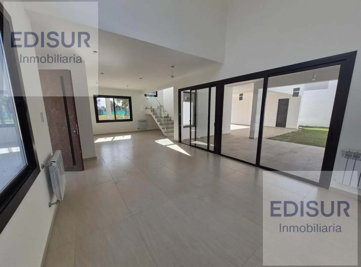 Casa en VENTA en Barrio Jardín de las Tejas 4