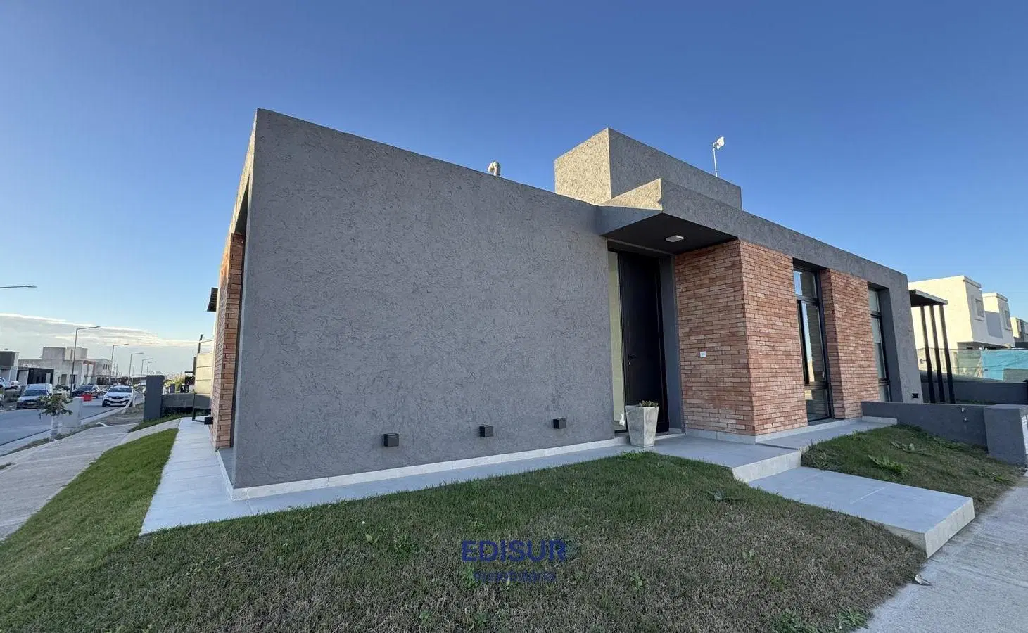 Duplex en Colinas de Manantiales 4