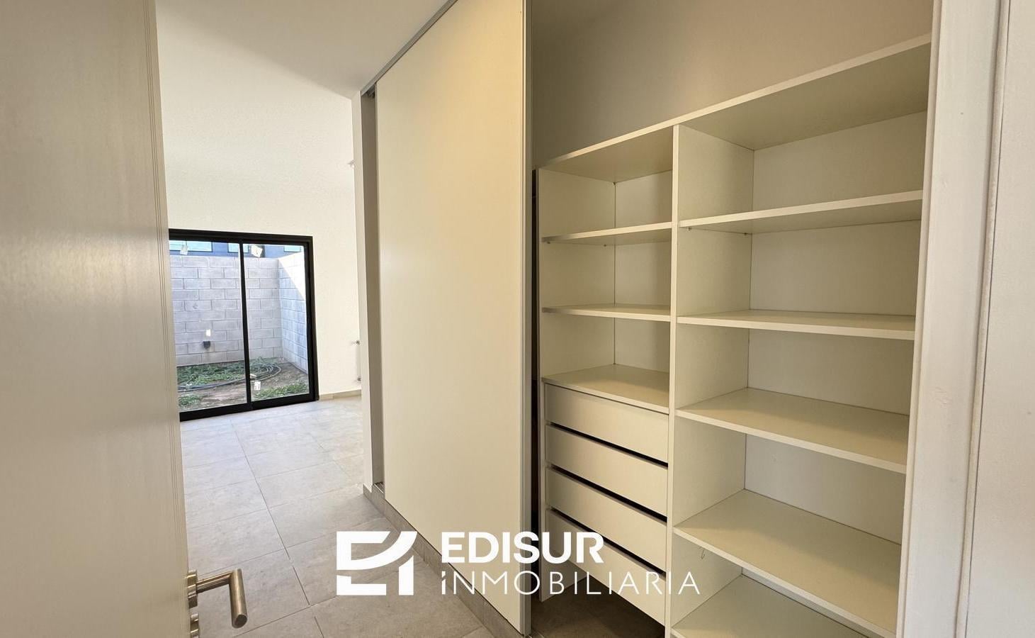 Foto de Alquiler en Solares de Manantiales Duplex 2 dorm en PB, imagen 5